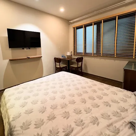 Studio 2 Byhomelinh